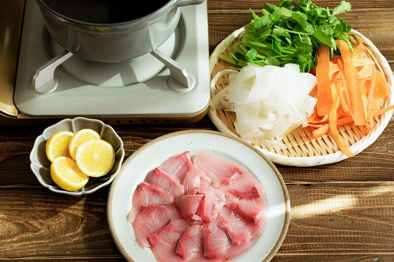 冬のごちそうに！大皿で食べるぶりしゃぶ＆焼き豚レシピ