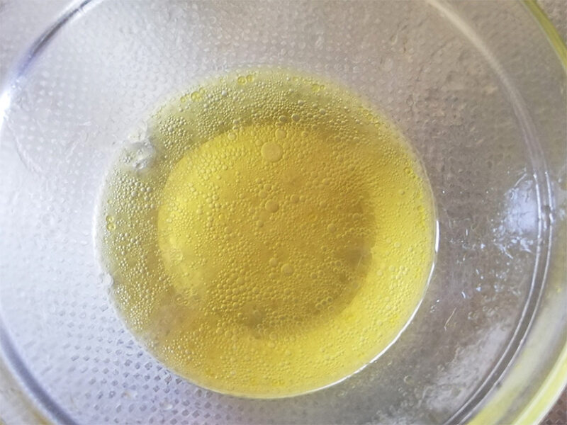 オリーブオイル入りの酢を作る