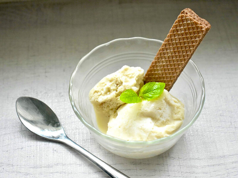 ジップロックで混ぜるだけ！生クリームと卵なしで簡単にできるアイスクリームレシピ