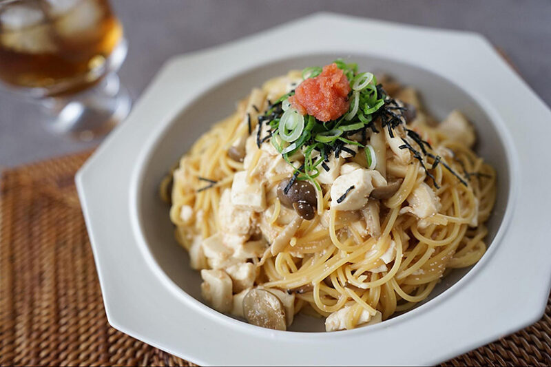 出汁のうま味を上手に活用！豆腐のワンパン和風明太子パスタ