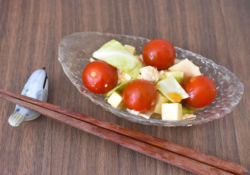 ミニトマトとチーズと豆腐のトリュフドレッシング和え