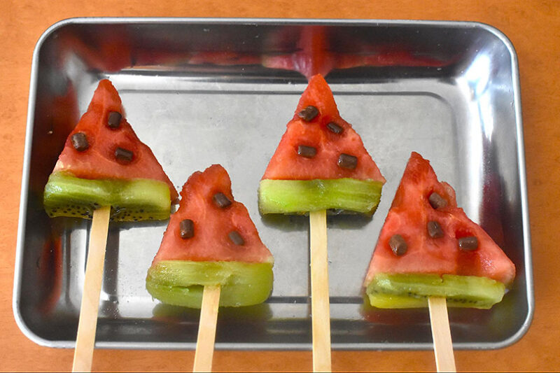 アイスの棒に挿す