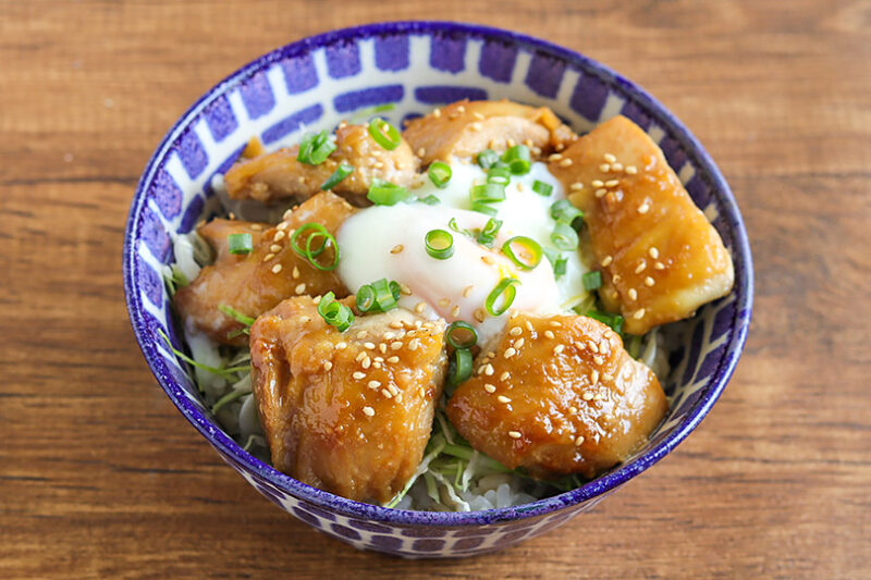 味噌チキン丼