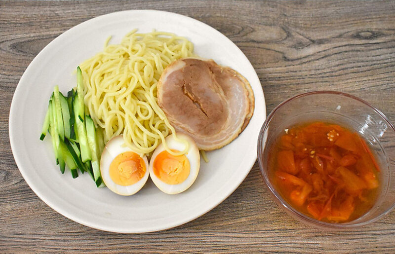 暑い夏はこれで乗り切ろう！最高においしいトマトの出汁で作るつけ麺