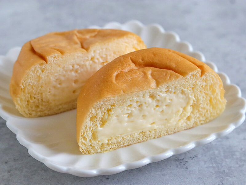 ファミリーマート　冷やして食べるとろけるくりーむパン　カスタード