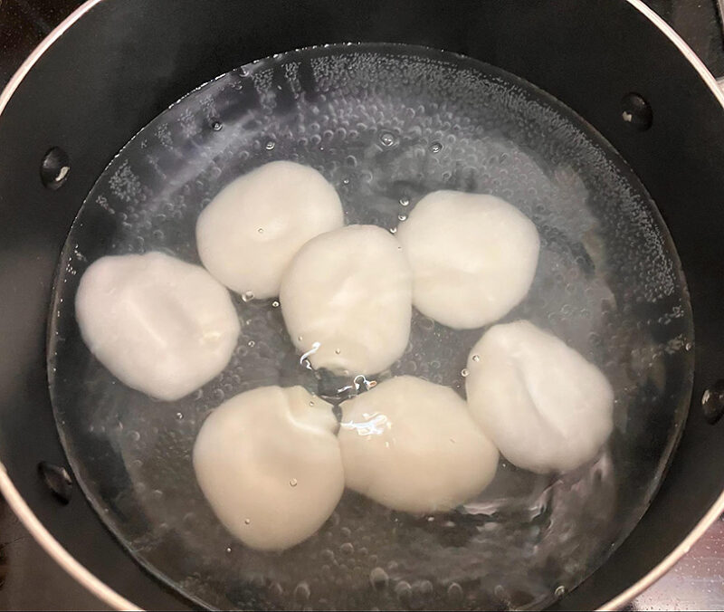白玉をゆでる