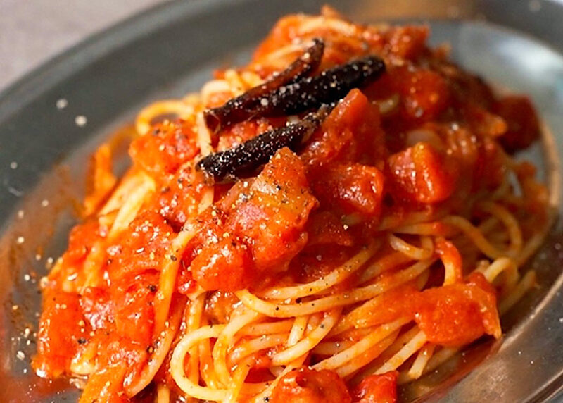 おうちパスタ初心者の入門!辛口トマトソースパスタ“アラビアータ“