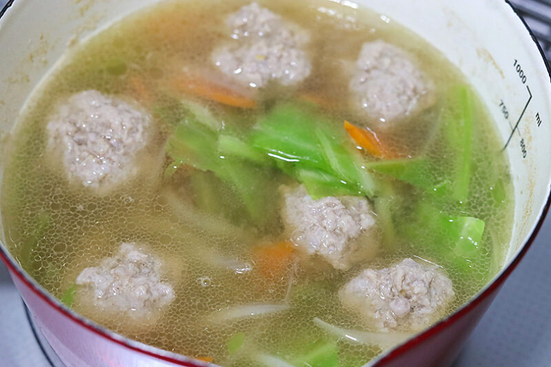 みそを溶き入れる