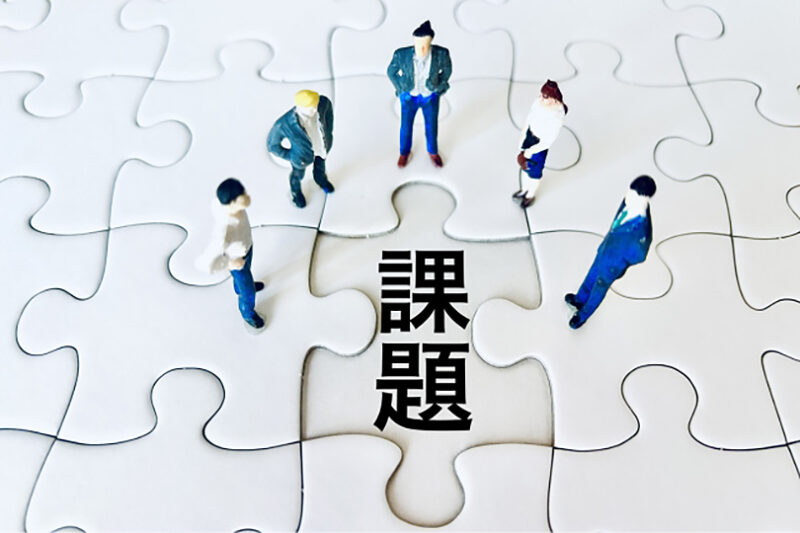 企業に生成AIを取り入れる際の課題