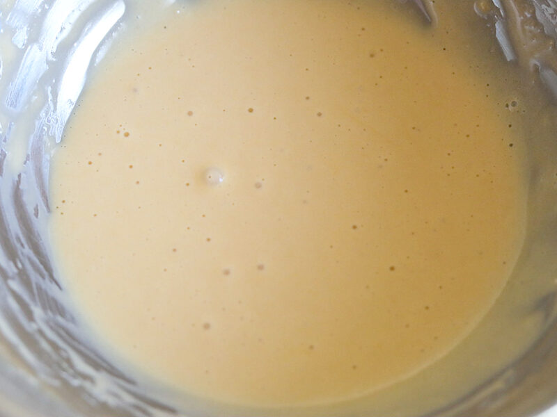  米油、牛乳、米粉を加える