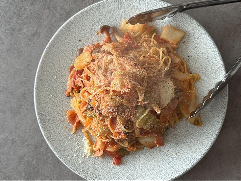 お好みで粉チーズ、黒こしょう