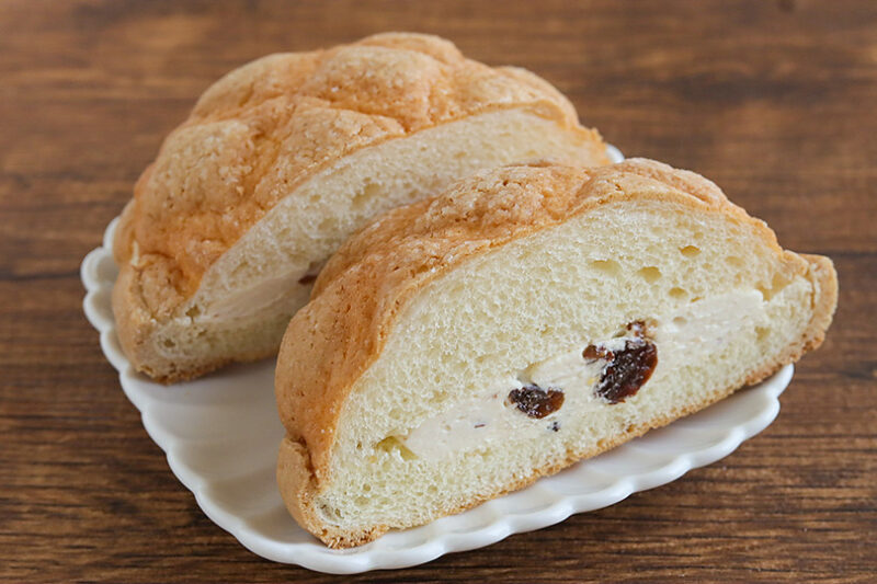 ファミリーマート　ラムレーズンバターメロンパン