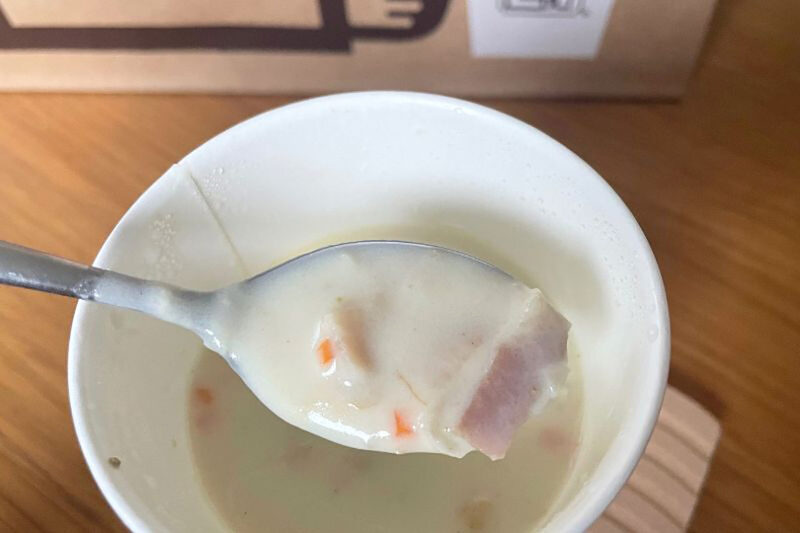 コメダ珈琲店　クラムチャウダー