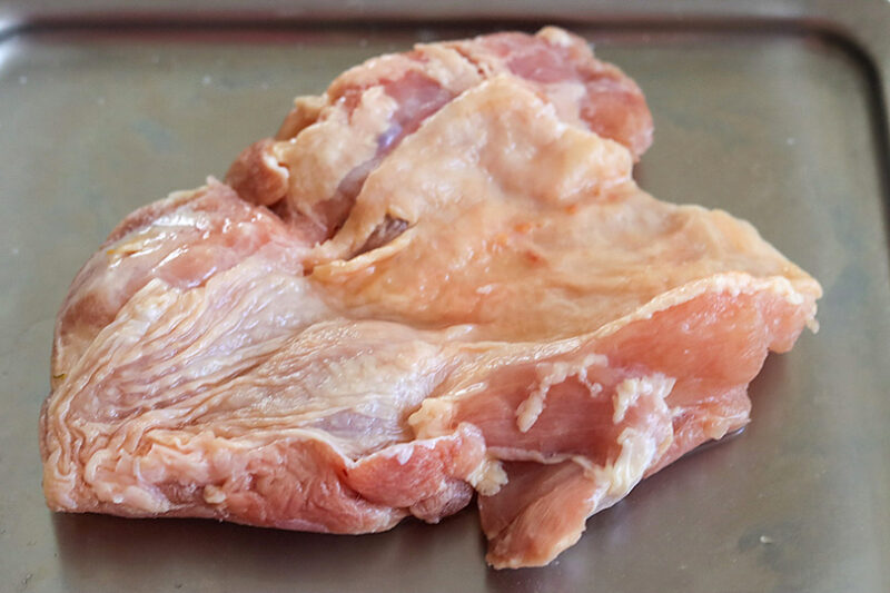 酒、塩をもみ込む