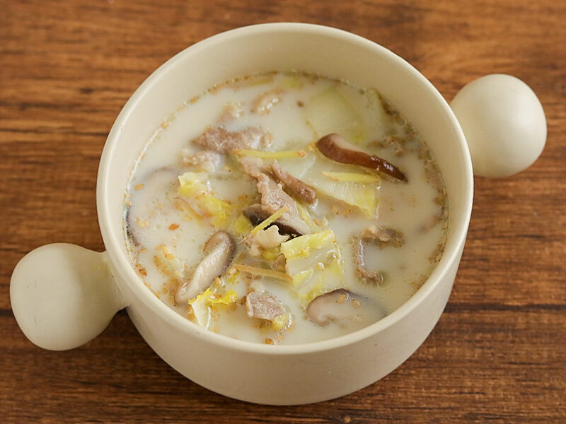 豆乳のまろやかな味わに味噌のコクをプラス