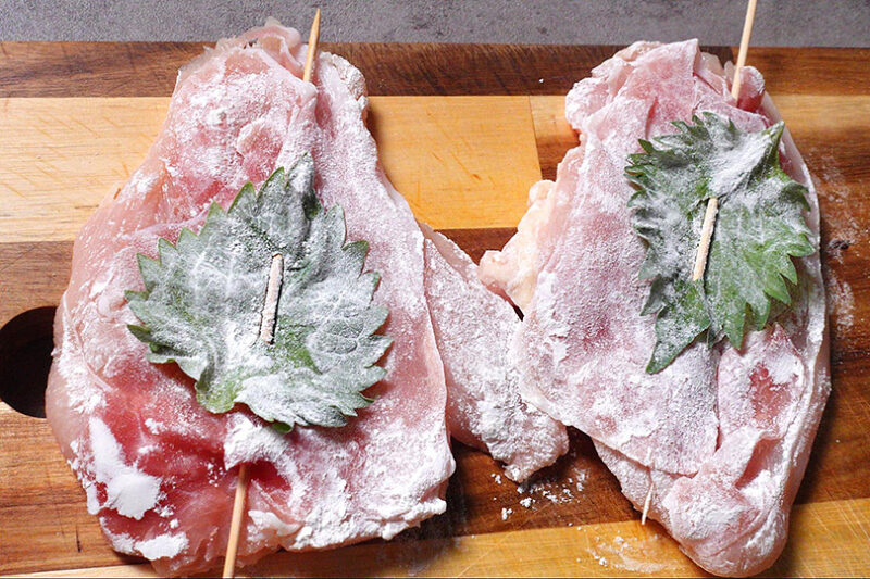 小麦粉をまぶす