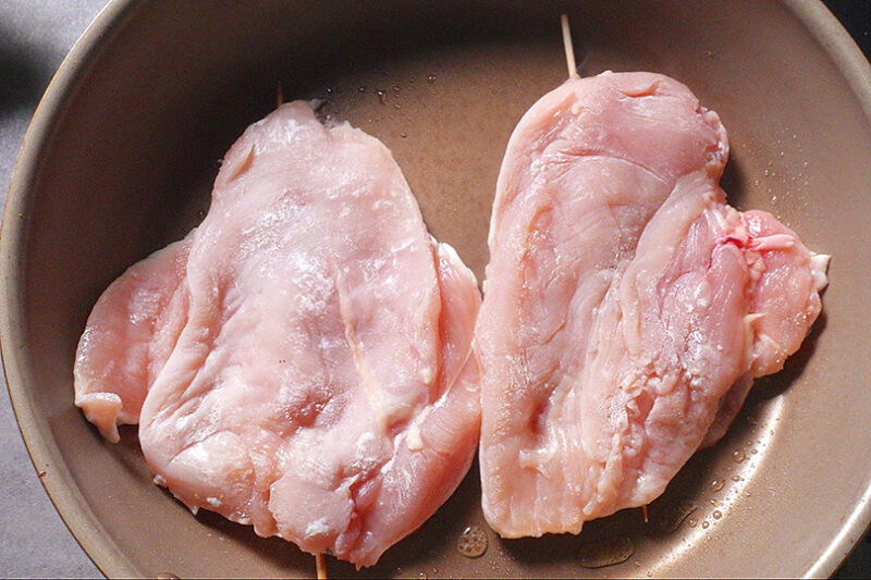 オリーブオイルで中火で焼く