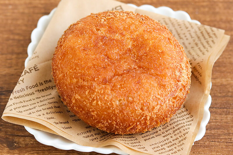 セブンカフェ ベーカリー　お店で揚げたカレーパン