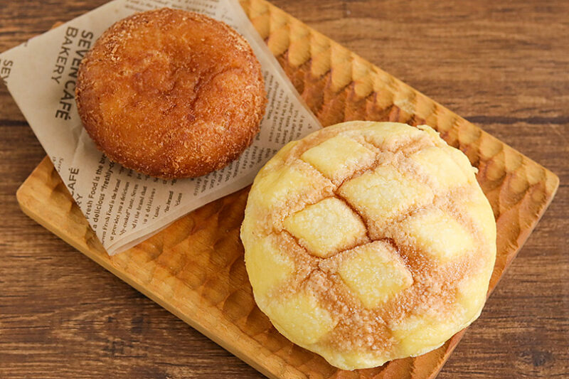 店舗拡大中！焼き立てパンが楽しめる「セブンカフェ ベーカリー」のパン2選