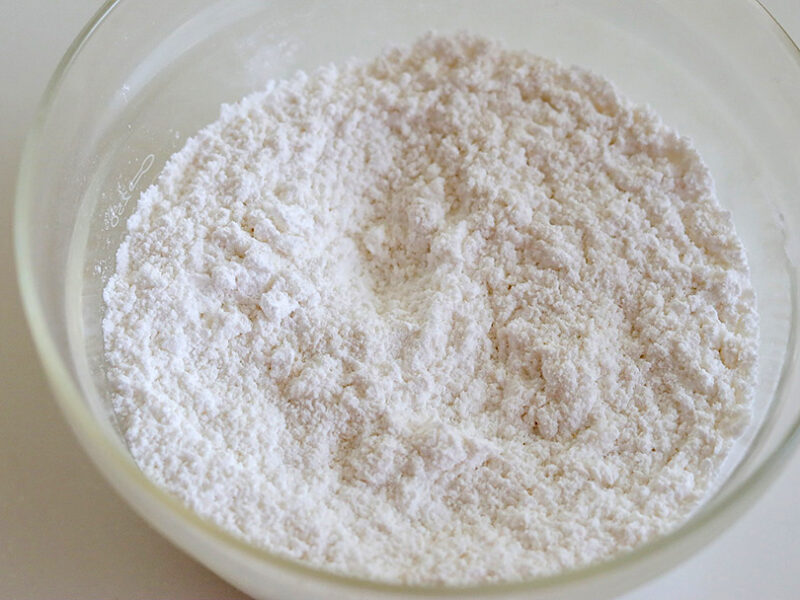 米粉、アーモンドプードル、ベーキングパウダー
