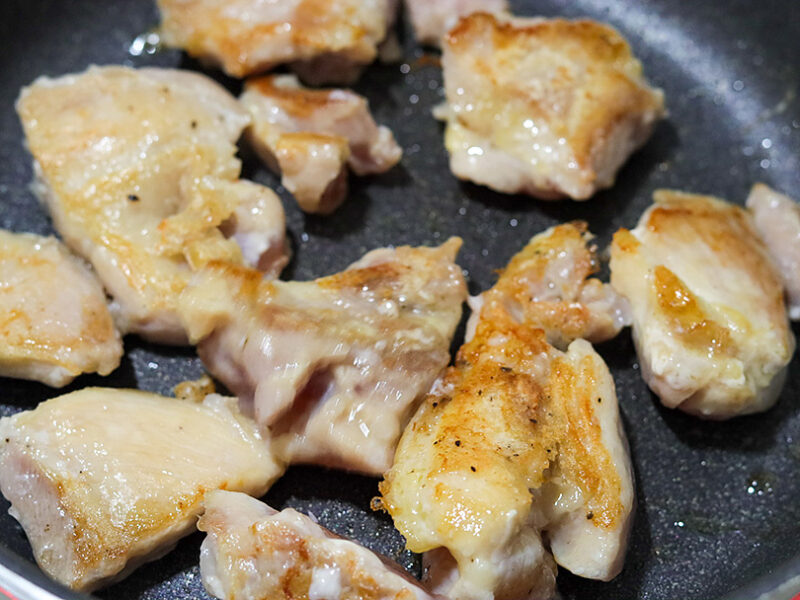 焼けたら裏返す