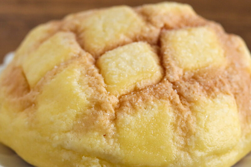 セブンカフェ ベーカリー　お店で焼いたふんわりメロンパン