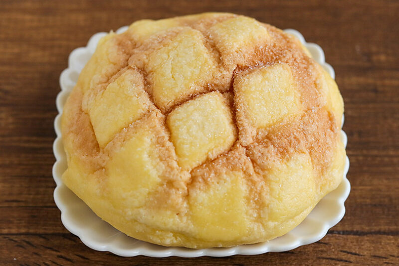 セブンカフェ ベーカリー　お店で焼いたふんわりメロンパン