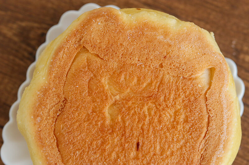 セブンカフェ ベーカリー　お店で焼いたふんわりメロンパン